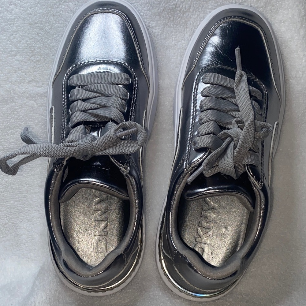DKNY Men's Metallic Gray Lace-Up Sneakers